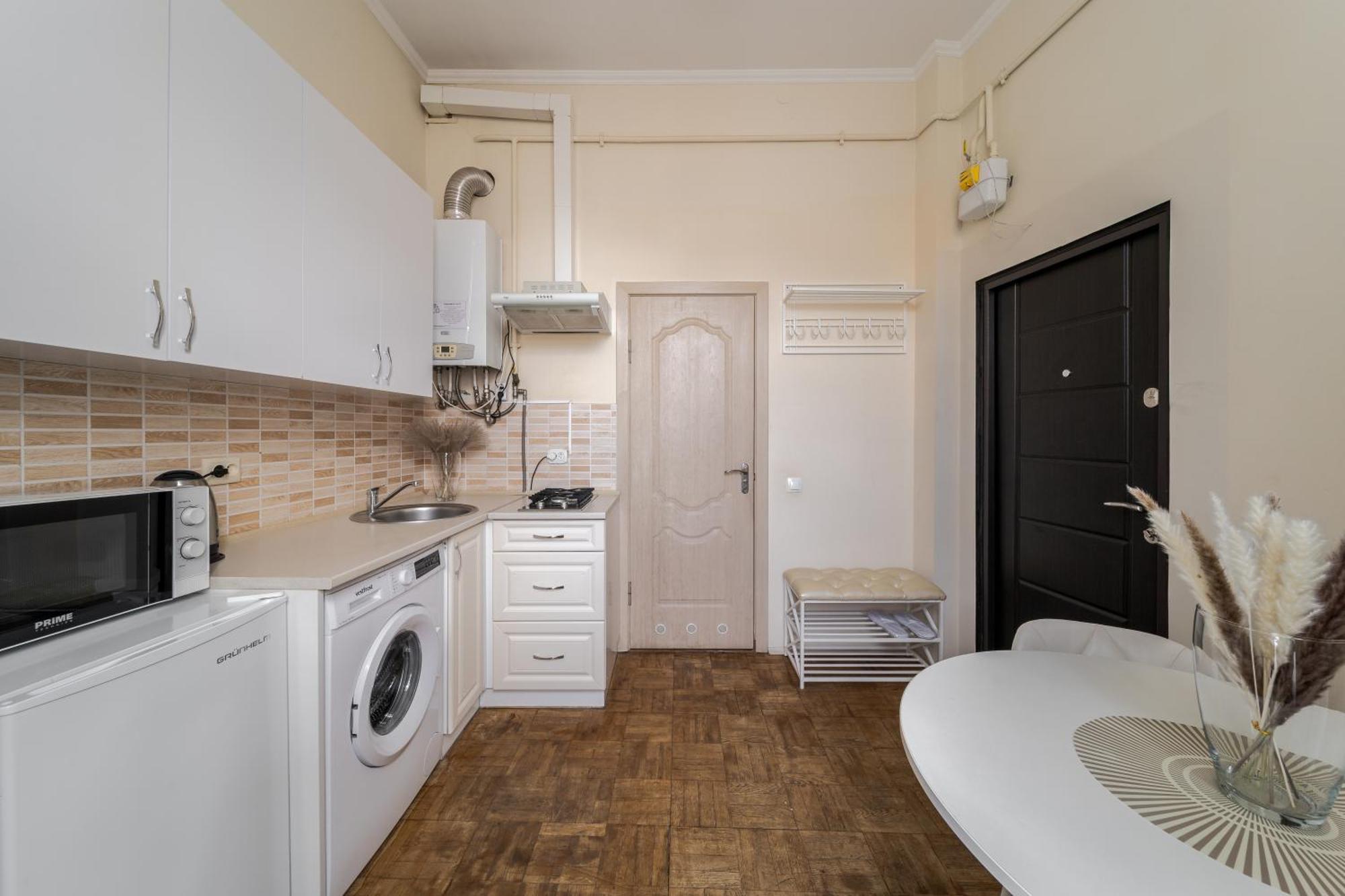Demar Apart Herzena Lviv Luaran gambar