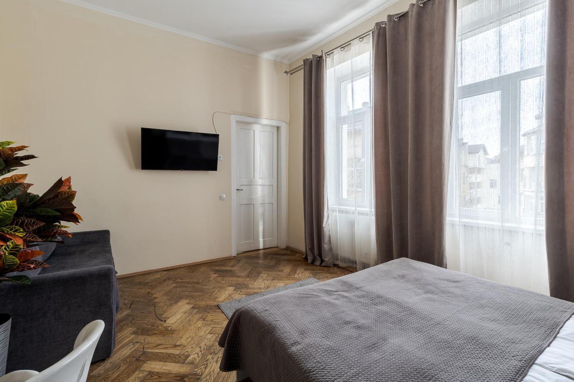 Demar Apart Herzena Lviv Luaran gambar